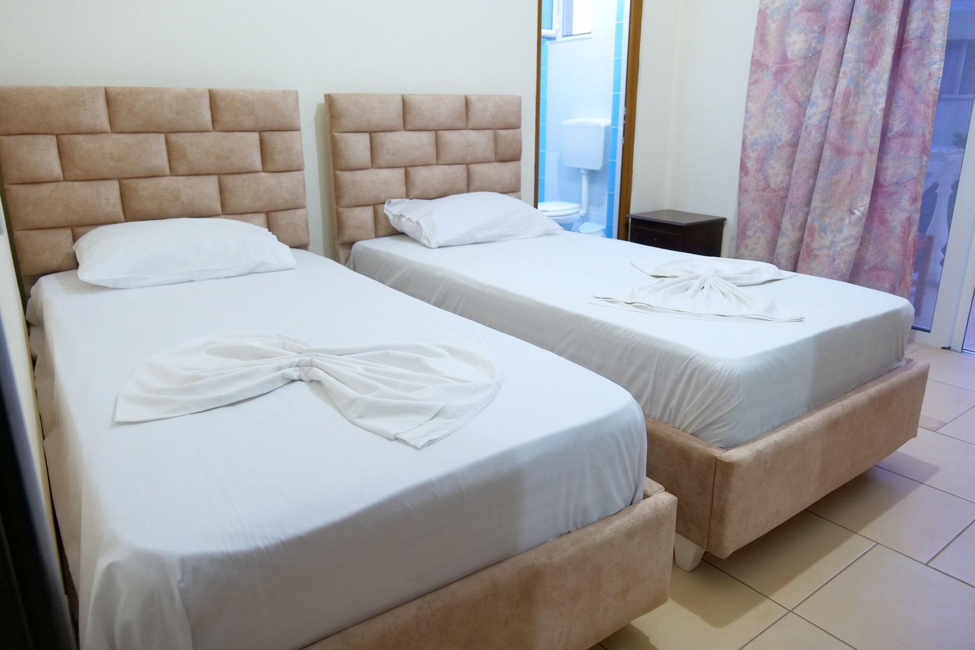 Rixhi Hotell 3*